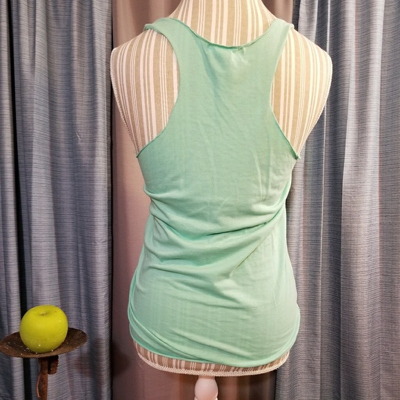 🌻🌺🌻FOREVER 21 RACERBACK TANK TOP!! - Picture 2 of 5